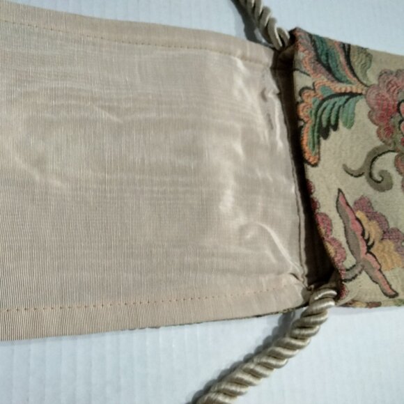 Alice’s Tapestries Boho Floral Crossbody Bag, Handcrafted, NWOT - Picture 5 of 9
